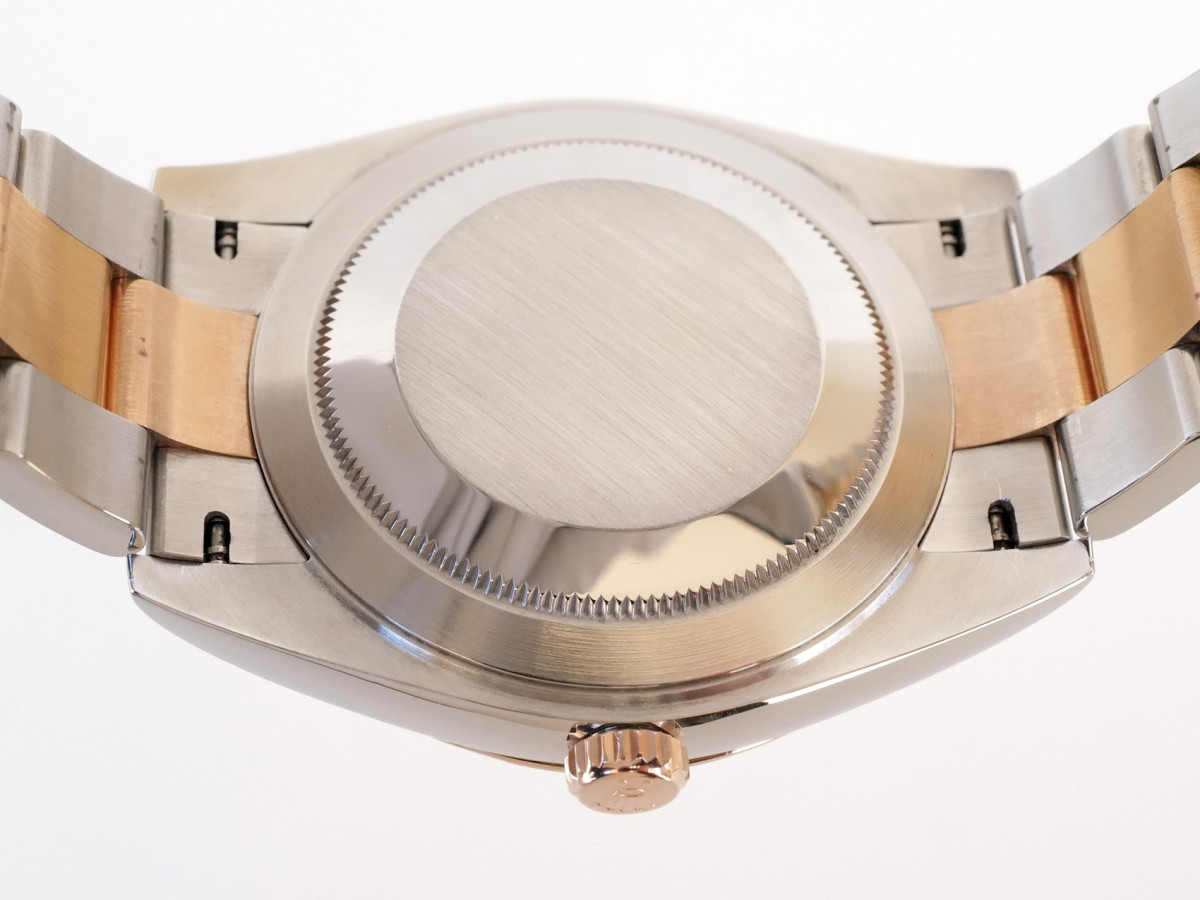 Швейцарський годинник Rolex Datejust 41 Oyster Sundust Diamond Dial Bezel