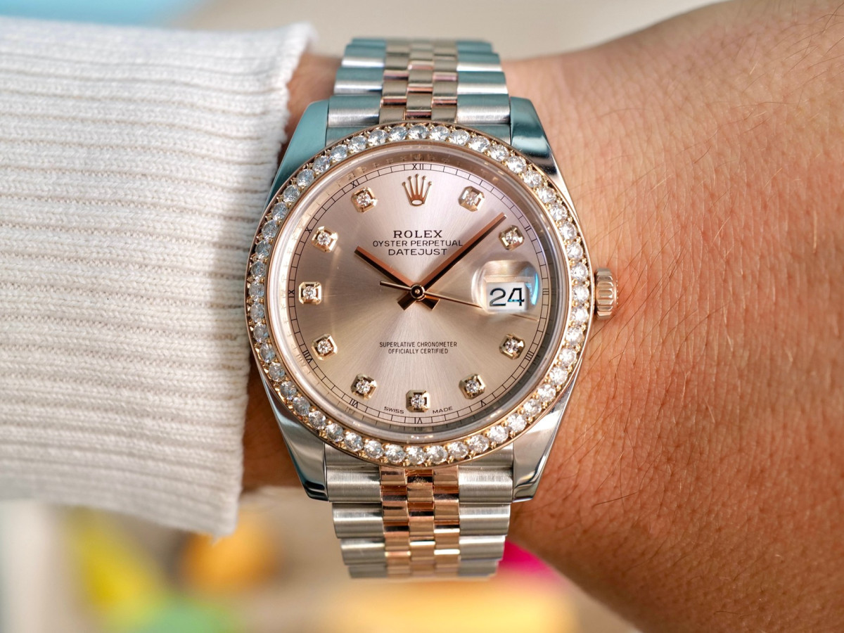 Швейцарський годинник Rolex Datejust 41 Jubilee Sundust Diamond Dial Bezel
