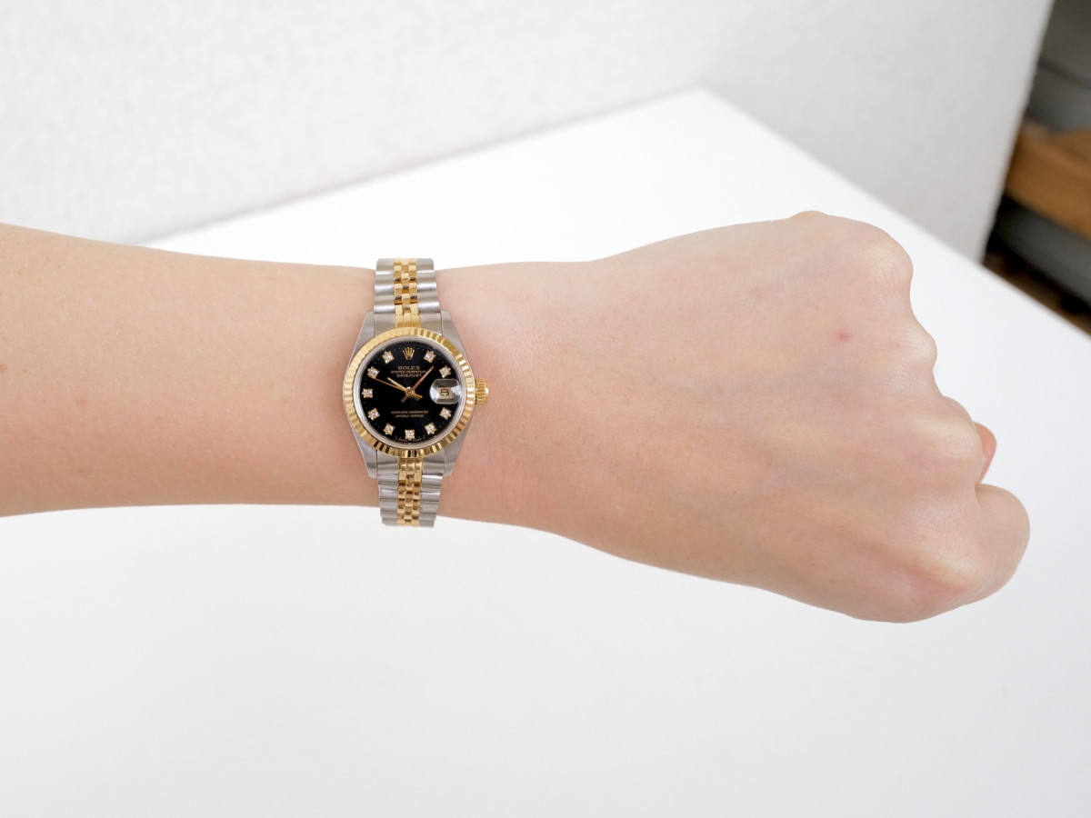 Швейцарський годинник Rolex Lady-Datejust 26 Jubilee Yellow Gold Steel Black Diamond Dial