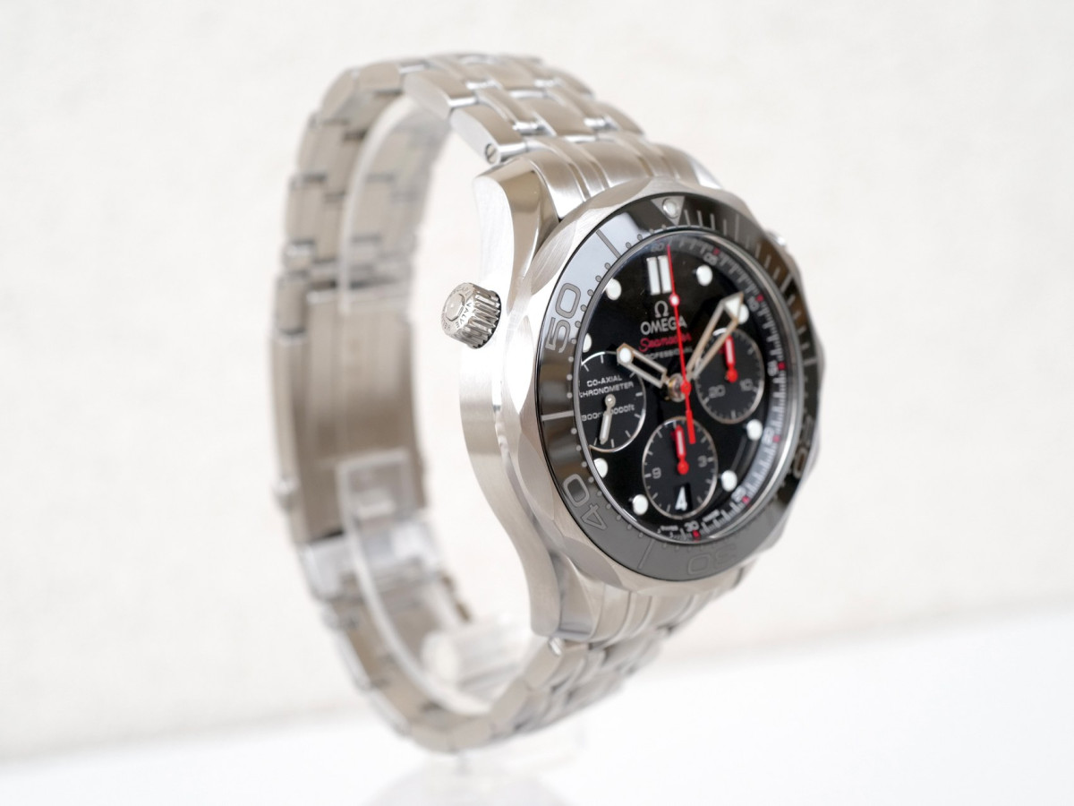 Швейцарские часы Omega Seamaster Diver 300M Black Dial Chronograph 41,5