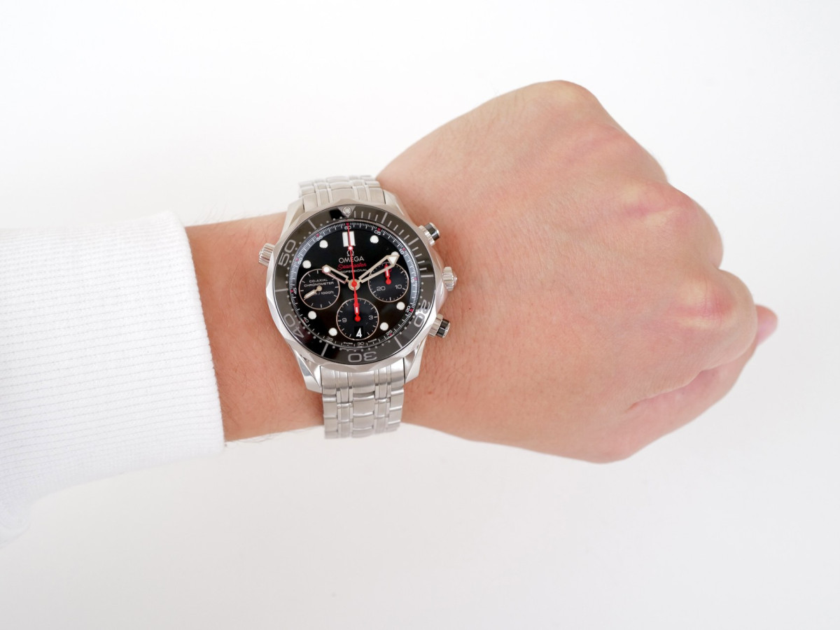 Швейцарские часы Omega Seamaster Diver 300M Black Dial Chronograph 41,5