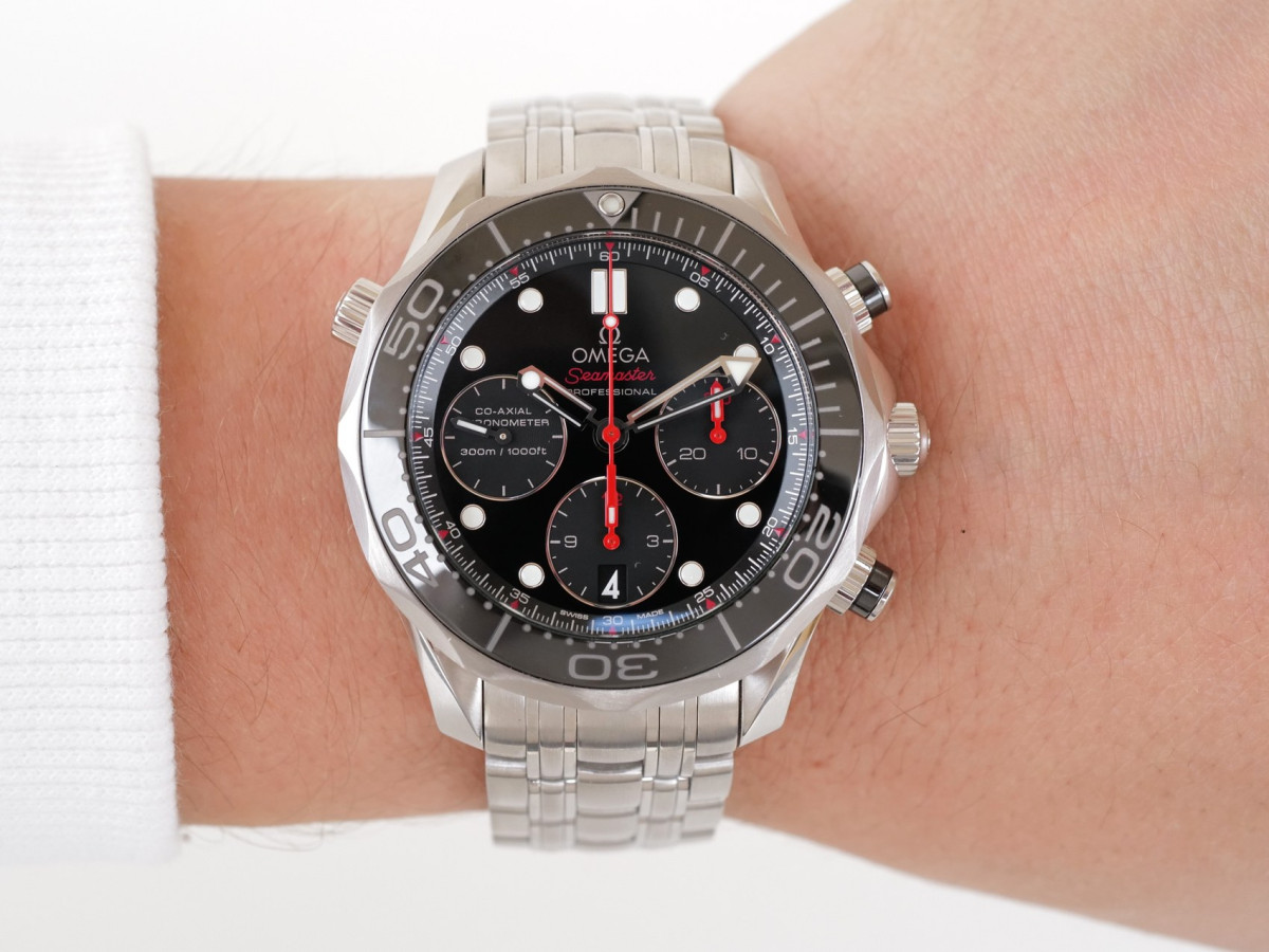 Швейцарские часы Omega Seamaster Diver 300M Black Dial Chronograph 41,5