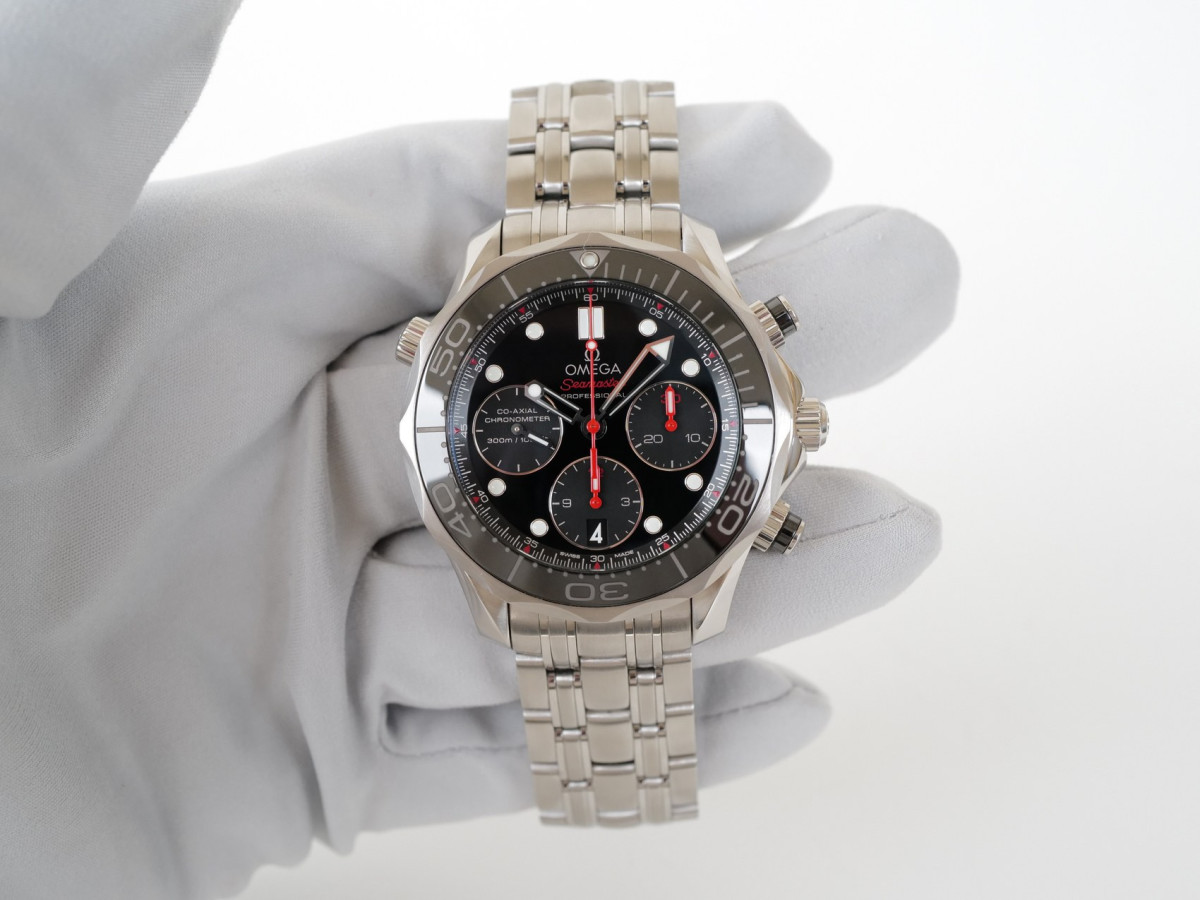 Швейцарские часы Omega Seamaster Diver 300M Black Dial Chronograph 41,5