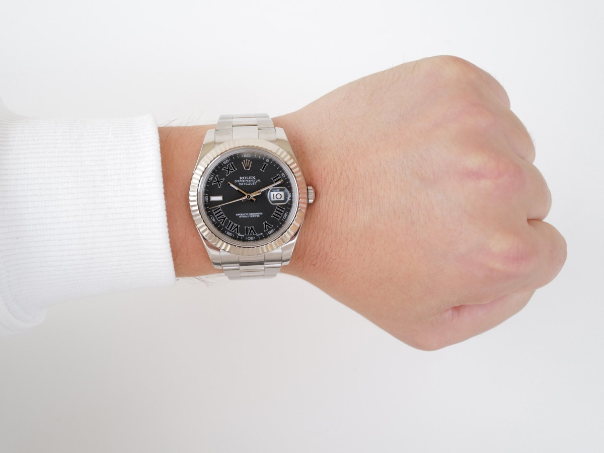 Швейцарський годинник Rolex Datejust II Black Roman Dial 41