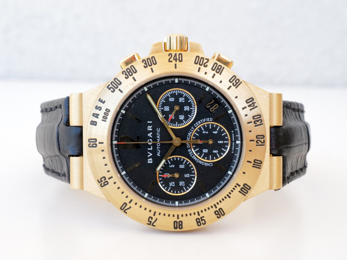 Швейцарський годинник Bulgari Diagono 18K Yellow Gold 40