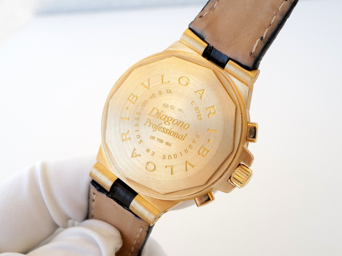 Швейцарський годинник Bulgari Diagono 18K Yellow Gold 40