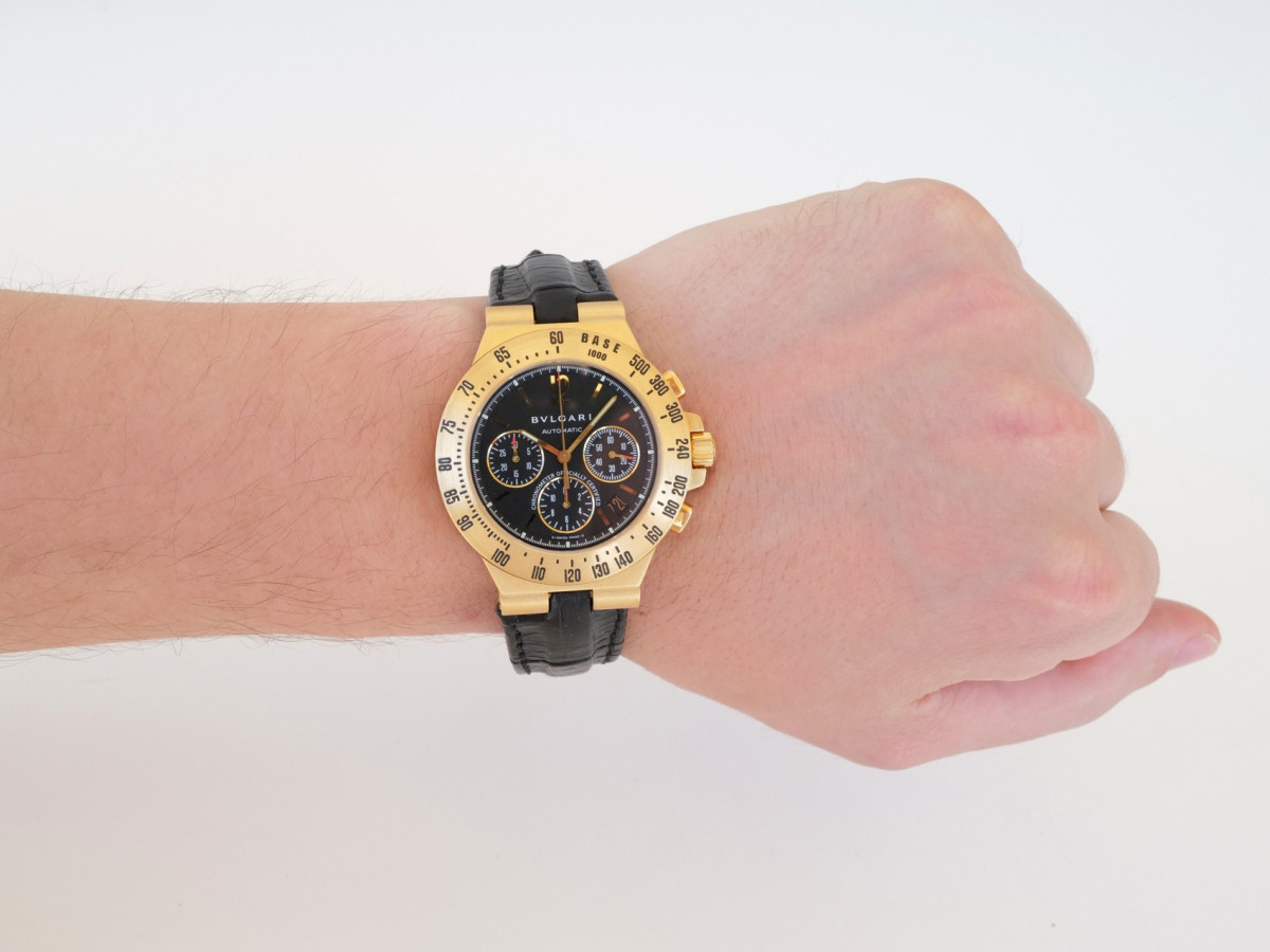 Швейцарський годинник Bulgari Diagono 18K Yellow Gold 40