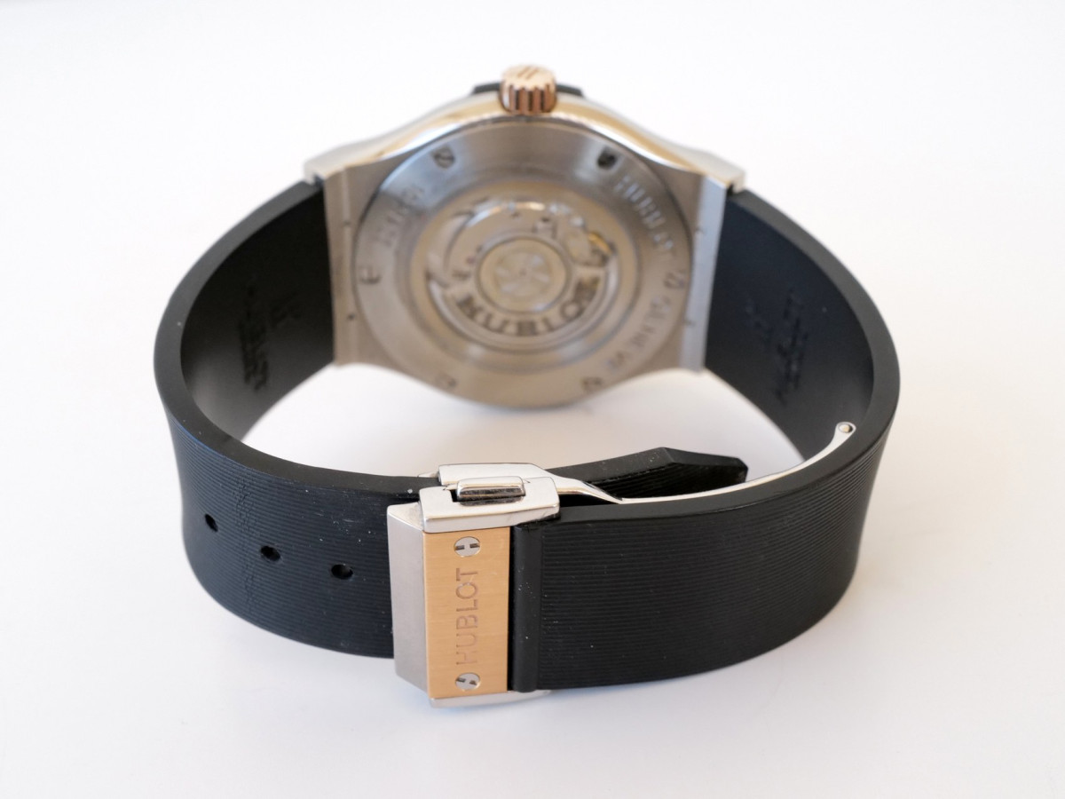 Швейцарские часы Hublot Classic Fusion Titanium 18K Rose Gold 45