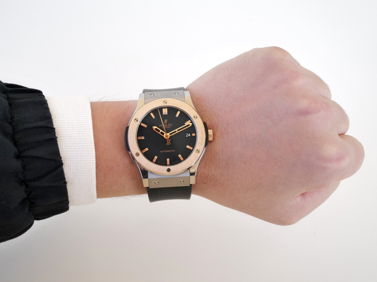 Швейцарские часы Hublot Classic Fusion Titanium 18K Rose Gold 45