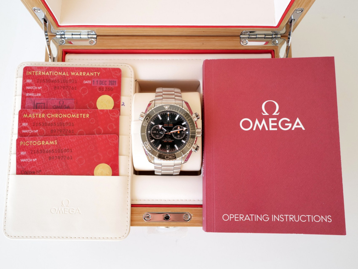 Швейцарские часы Omega Seamaster Planet Ocean 600M Co-Axial Chronograph 45,5