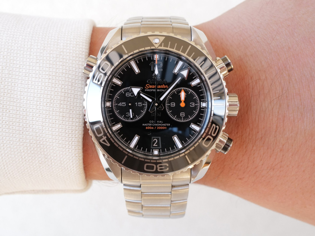 Швейцарские часы Omega Seamaster Planet Ocean 600M Co-Axial Chronograph 45,5