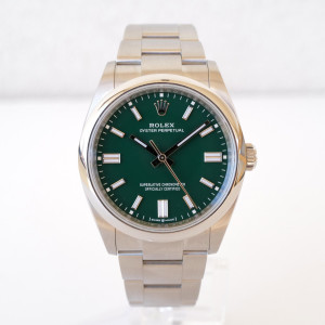 Швейцарський годинник Rolex Oyster Perpetual 36 Green Dial