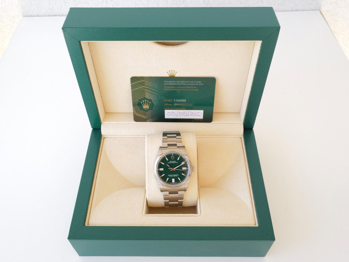 Швейцарський годинник Rolex Oyster Perpetual 36 Green Dial
