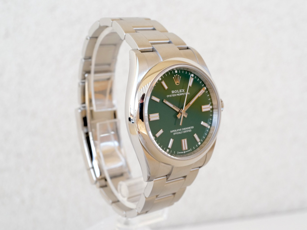 Швейцарський годинник Rolex Oyster Perpetual 36 Green Dial