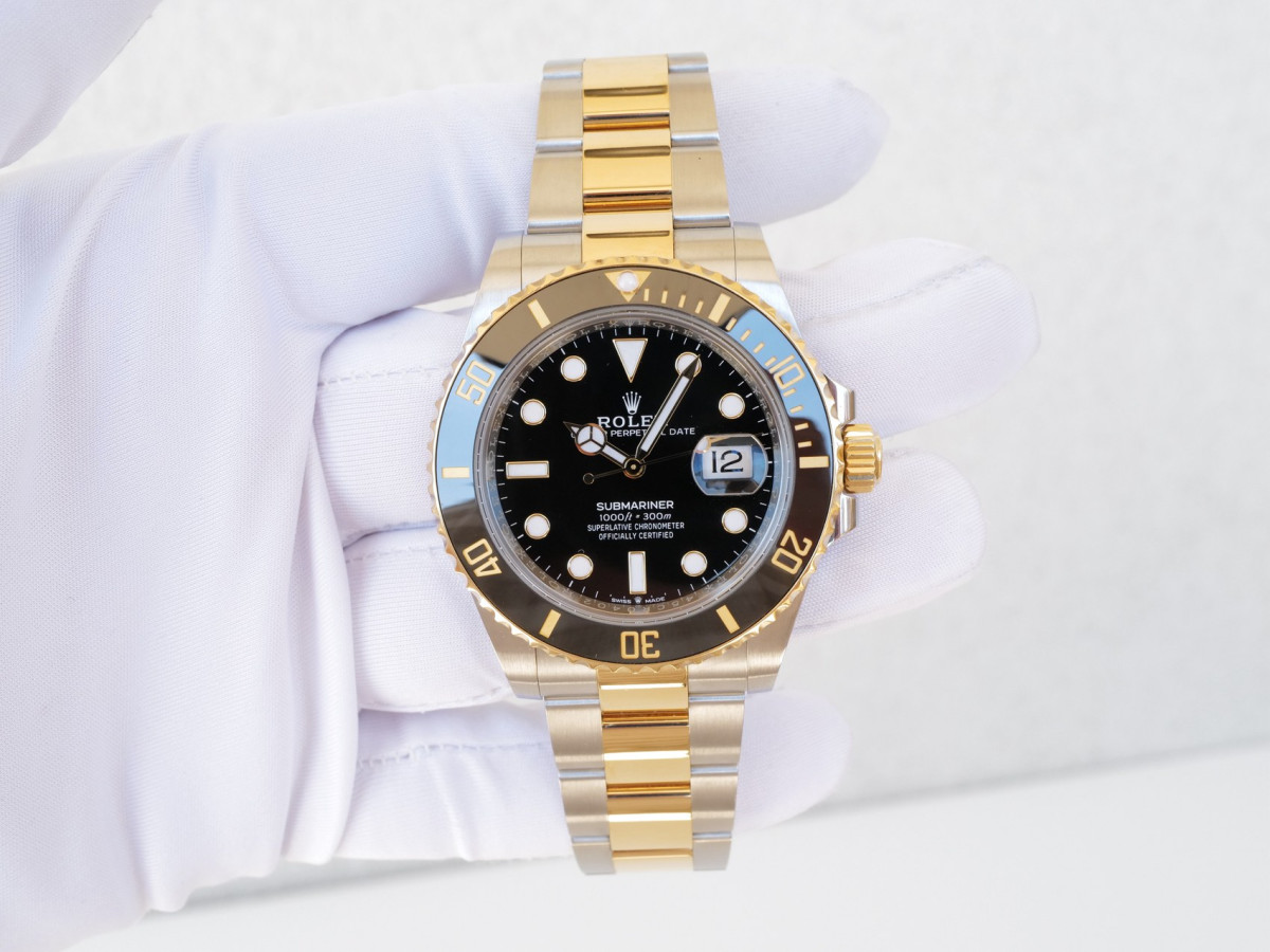 Швейцарские часы Rolex Submariner Date 41 Yellow Gold Steel Ceramic Black Dial