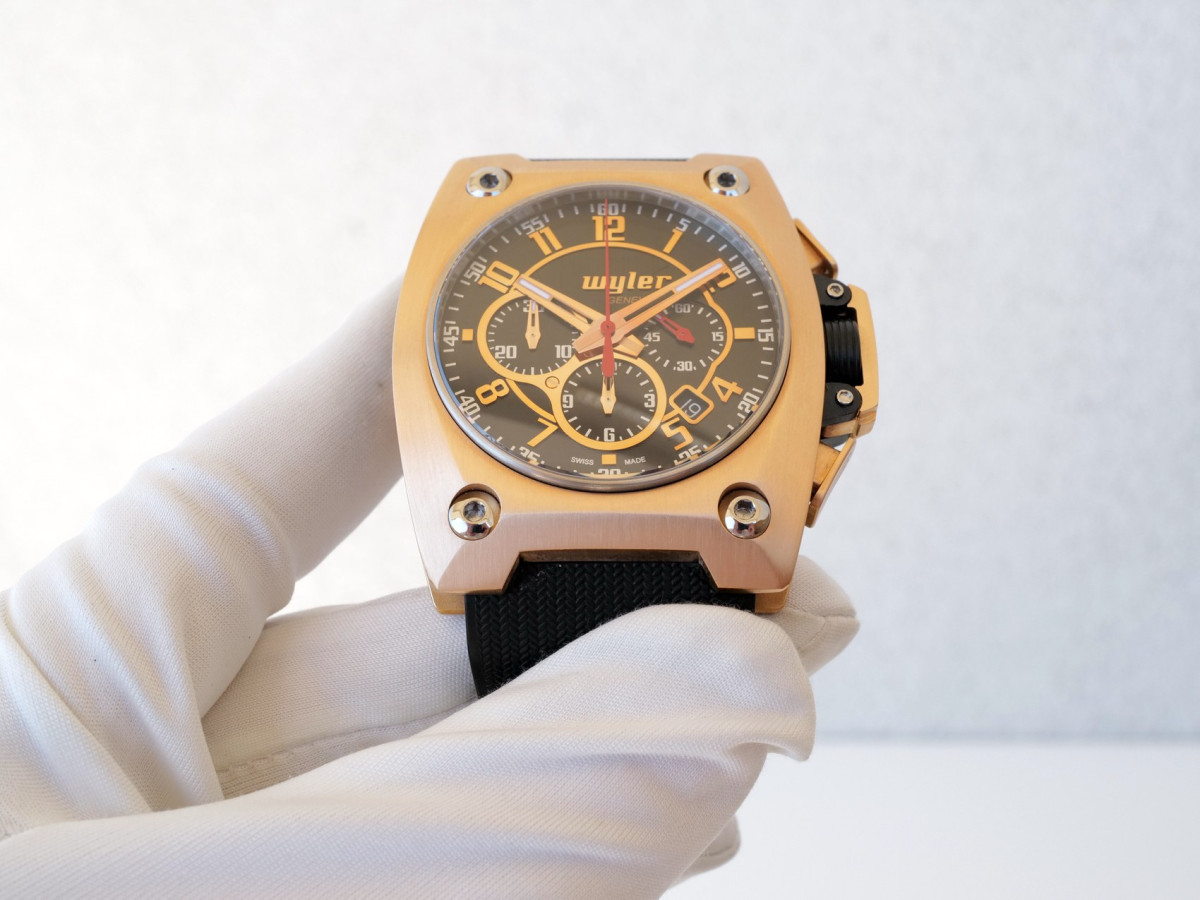 Швейцарские часы Wyler Geneve Code R Chronograph 18k Rose Gold Limited Edition