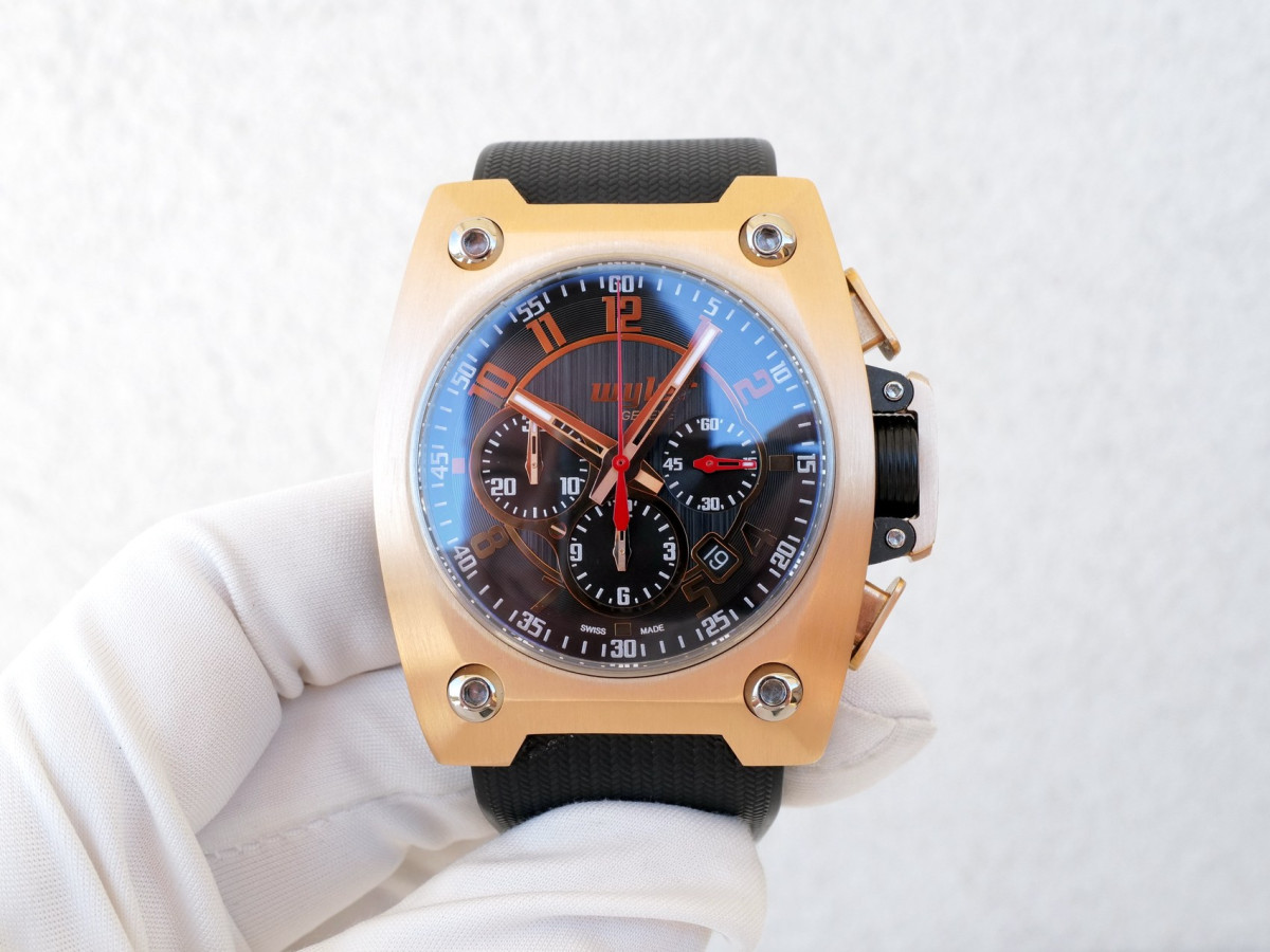 Швейцарские часы Wyler Geneve Code R Chronograph 18k Rose Gold Limited Edition