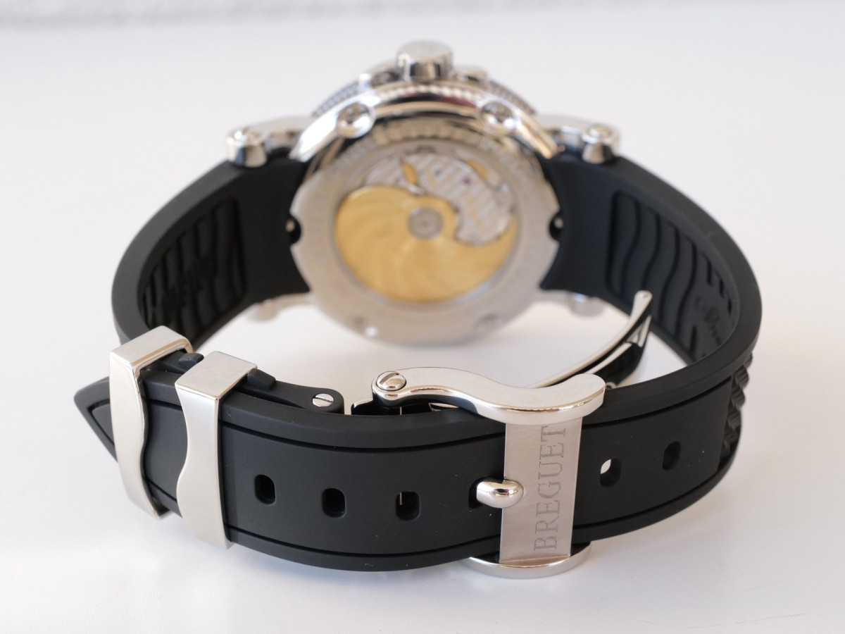 Швейцарський годинник Breguet Marine Big Date Black Dial