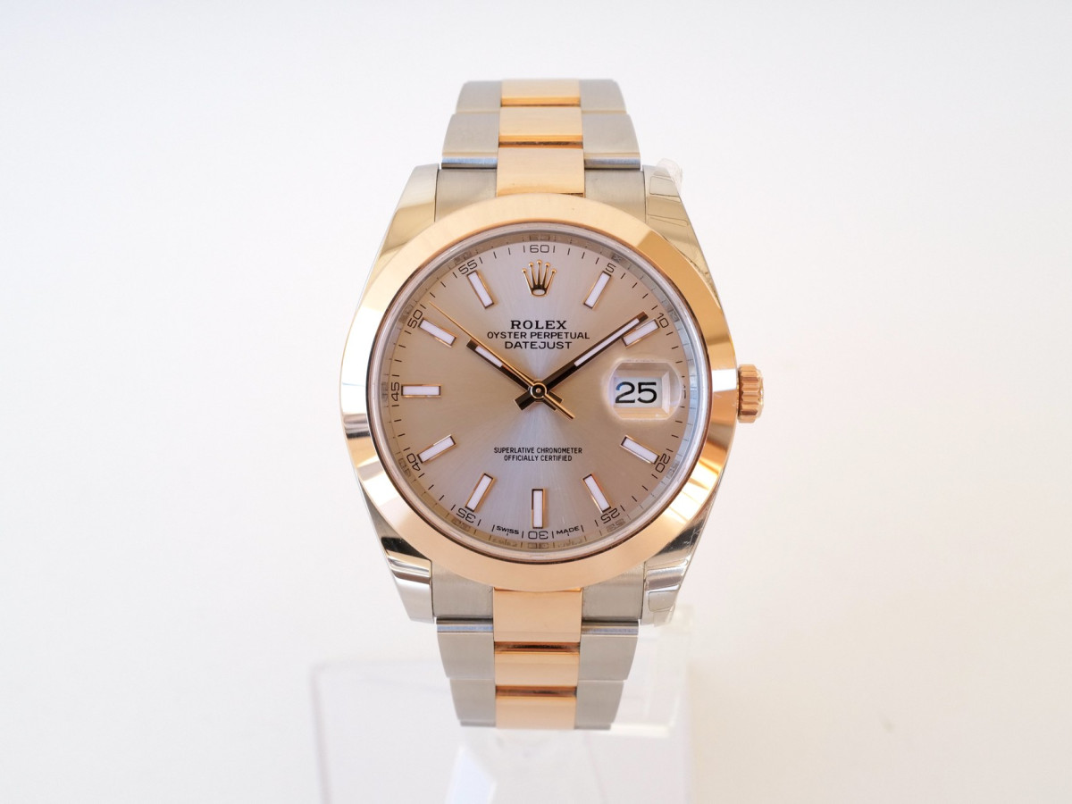Швейцарський годинник Rolex Datejust 41 Oyster Steel 18K Rose Gold Sundust Dial