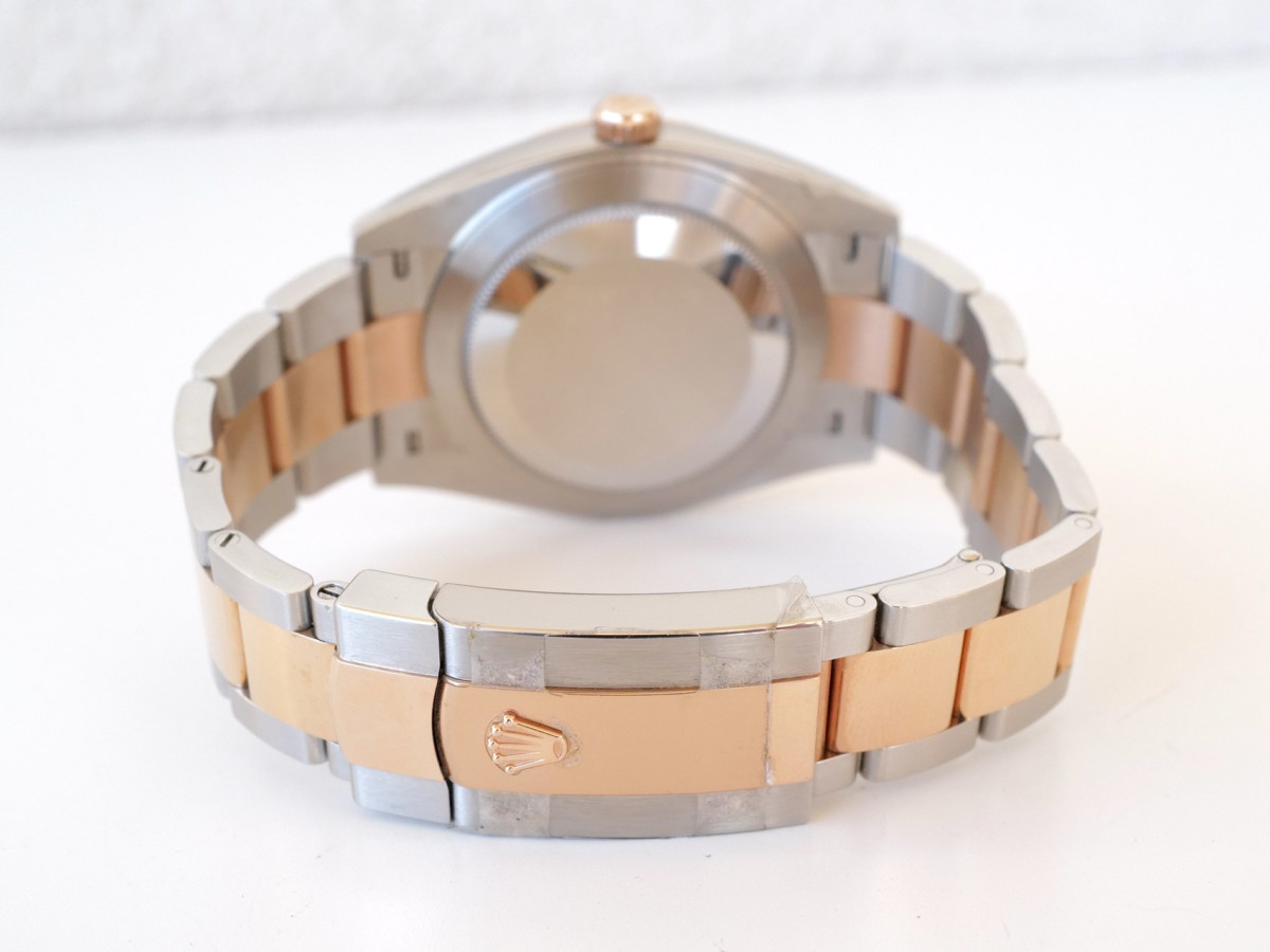 Швейцарський годинник Rolex Datejust 41 Oyster Steel 18K Rose Gold Sundust Dial