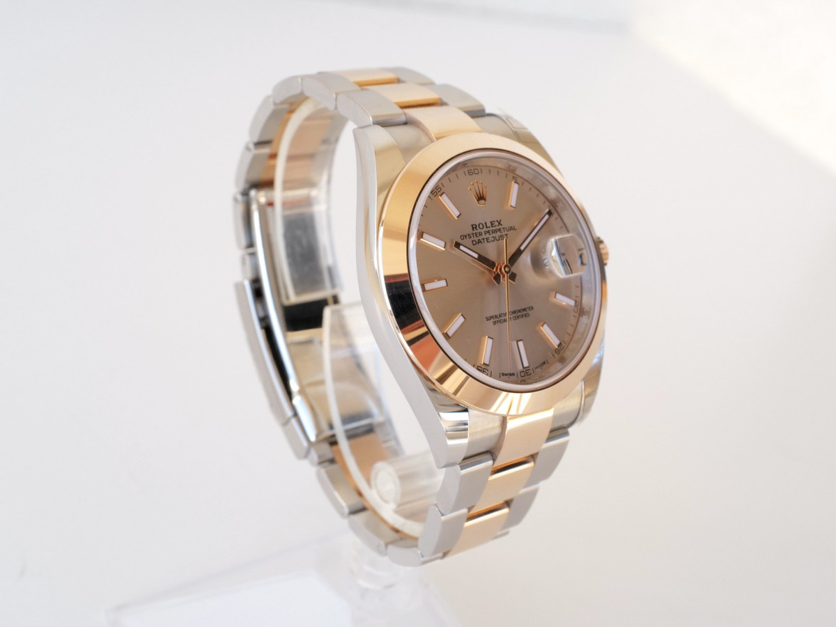 Швейцарський годинник Rolex Datejust 41 Oyster Steel 18K Rose Gold Sundust Dial