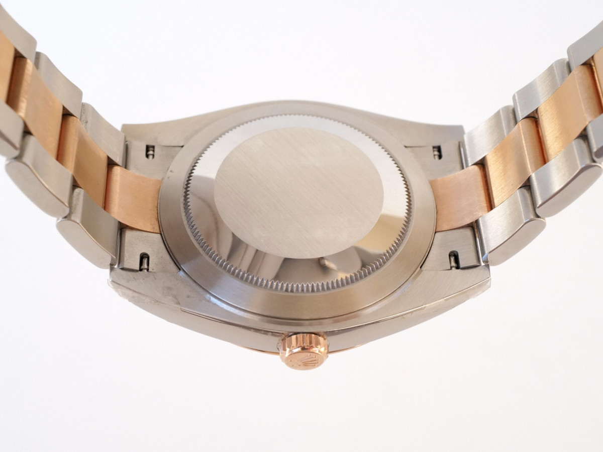 Швейцарський годинник Rolex Datejust 41 Oyster Steel 18K Rose Gold Sundust Dial