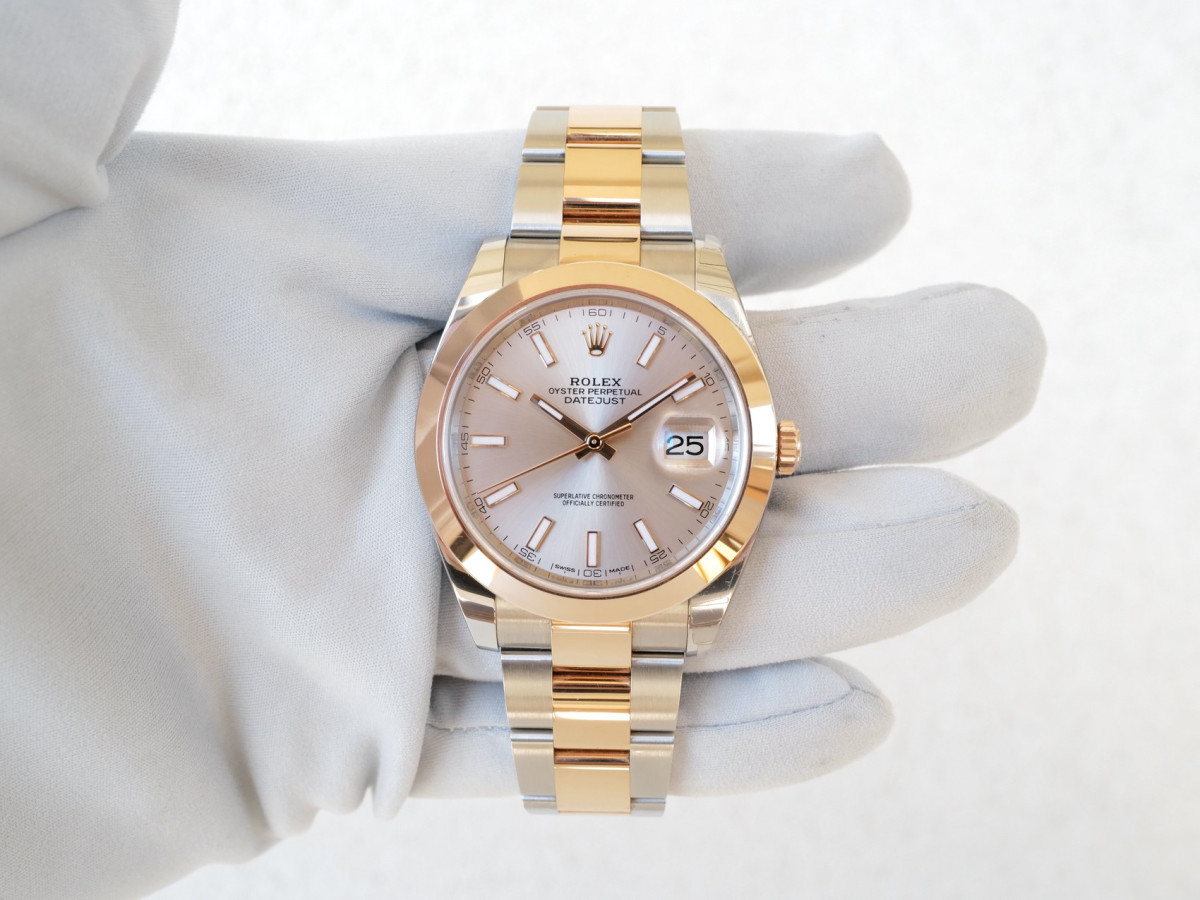 Швейцарський годинник Rolex Datejust 41 Oyster Steel 18K Rose Gold Sundust Dial