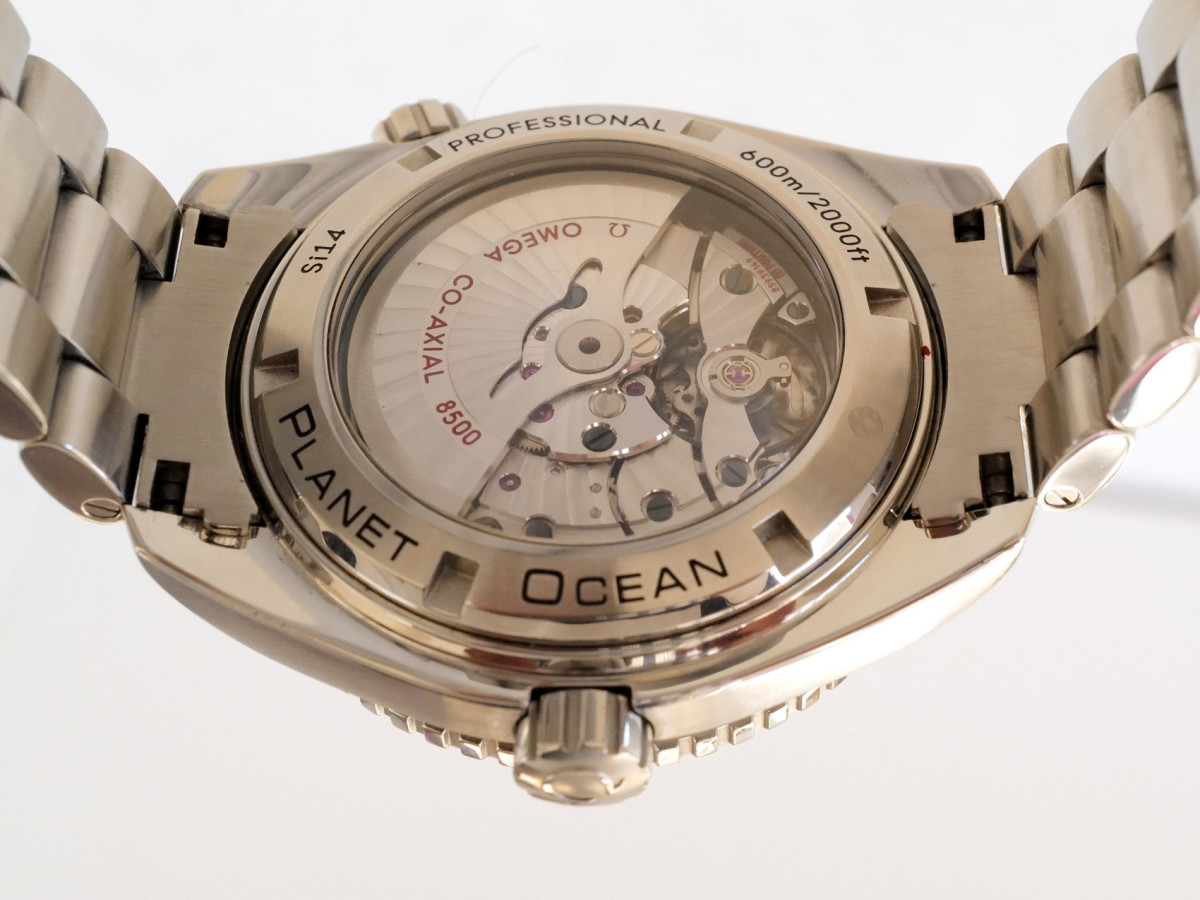 Швейцарские часы Omega Seamaster Planet Ocean 600M 46