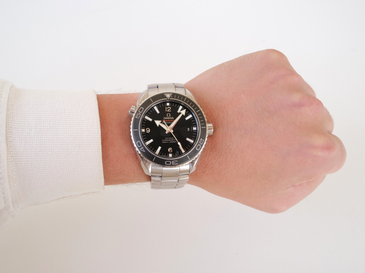 Швейцарские часы Omega Seamaster Planet Ocean 600M 46