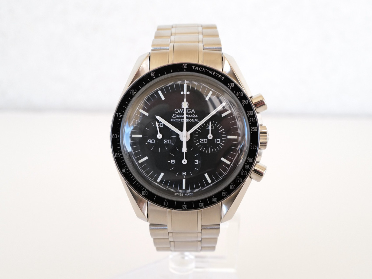 Swiss watch Omega Speedmaster Professional Moonwatch Manual Wind 42