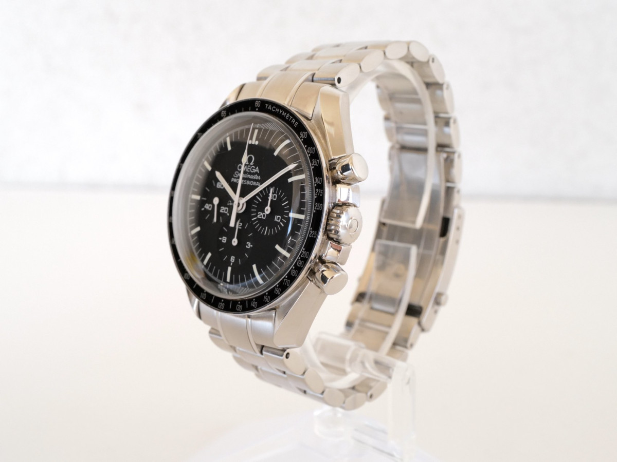 Swiss watch Omega Speedmaster Professional Moonwatch Manual Wind 42