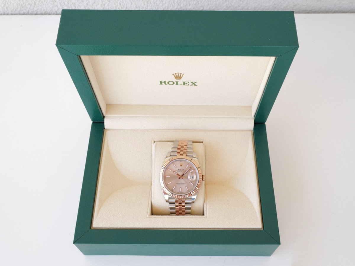 Швейцарський годинник Rolex Datejust 41 Jubilee Steel 18K Rose Gold Sundust Dial