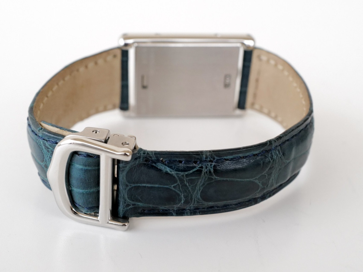 Швейцарские часы Cartier Tank Basculante