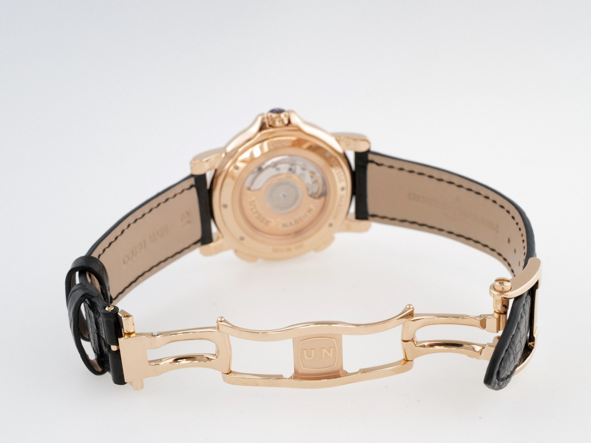 Швейцарские часы Ulysse Nardin GMT Big Date 18K Rose Gold Sunray Dial 42