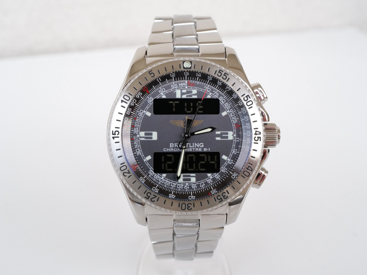 Швейцарський годинник Breitling B-1 Quartz 44