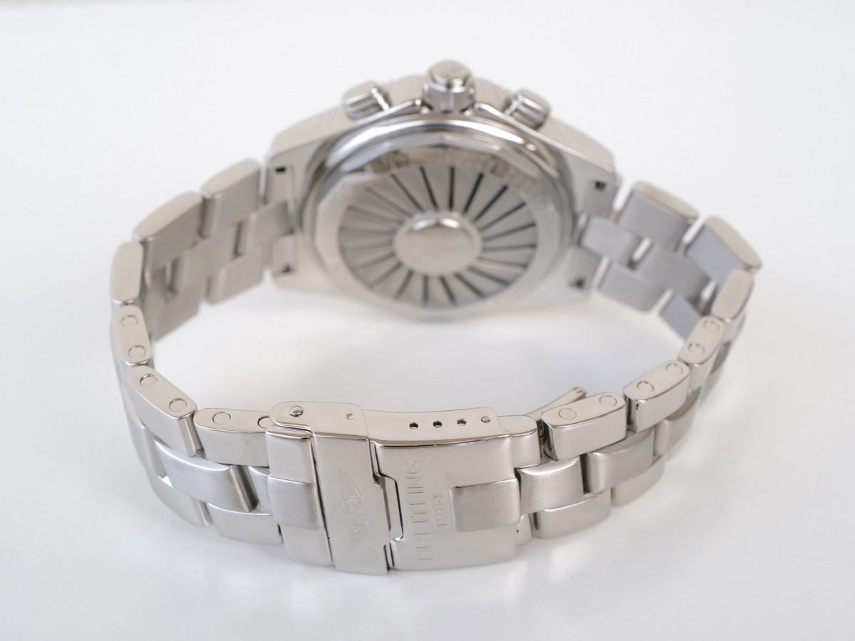 Швейцарський годинник Breitling B-1 Quartz 44