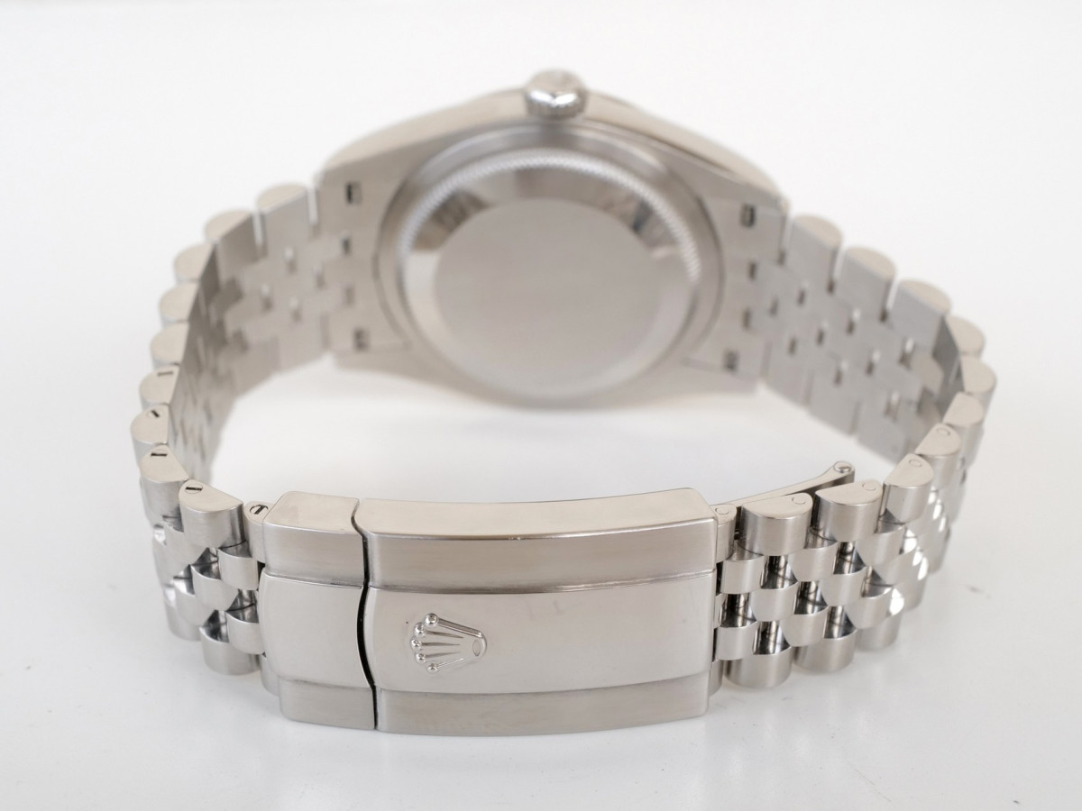 Швейцарський годинник Rolex Datejust 36 Discontinued Blue Motif Dial