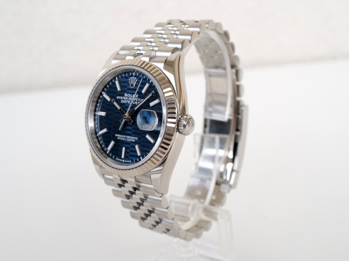 Швейцарський годинник Rolex Datejust 36 Discontinued Blue Motif Dial