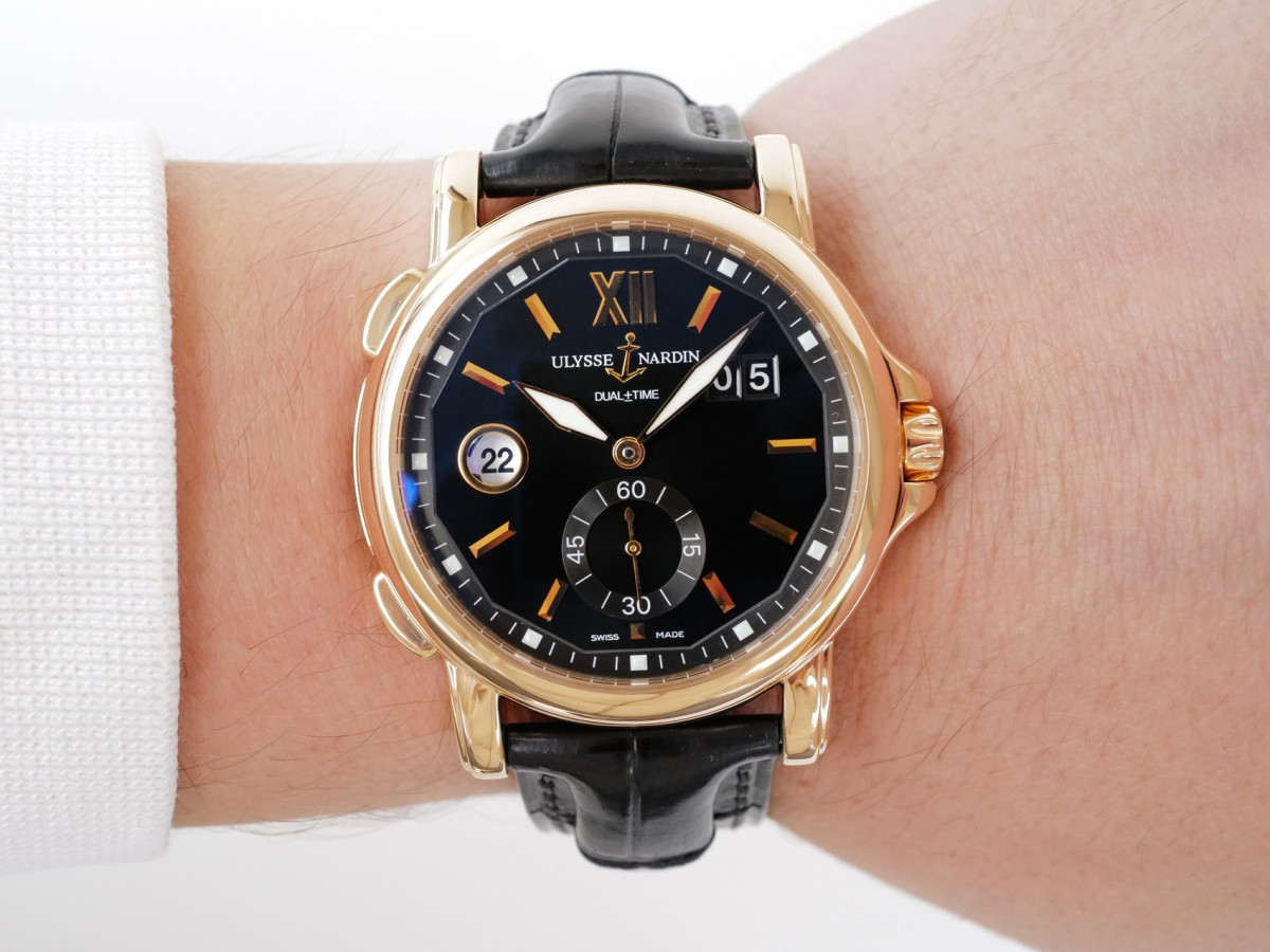 Швейцарские часы Ulysse Nardin GMT Big Date 18K Rose Gold Black Dial 42