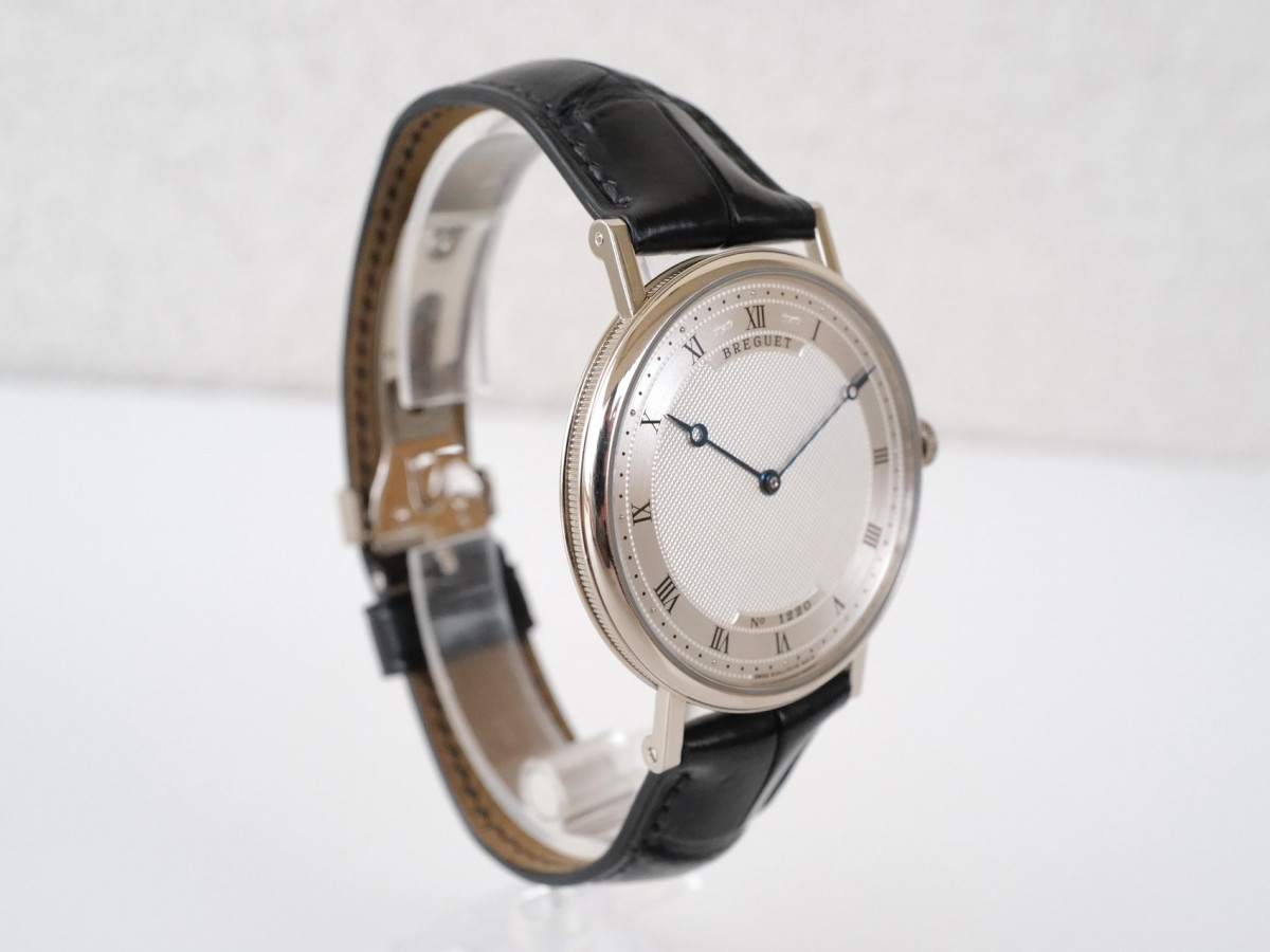 Швейцарський годинник Breguet Classique Ultra Slim 18K White Gold Deployant Clasp 38