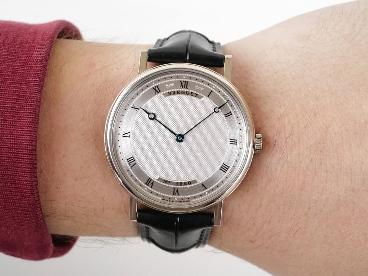 Швейцарський годинник Breguet Classique Ultra Slim 18K White Gold Deployant Clasp 38