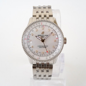 Швейцарський годинник Breitling Navitimer Automatic 35