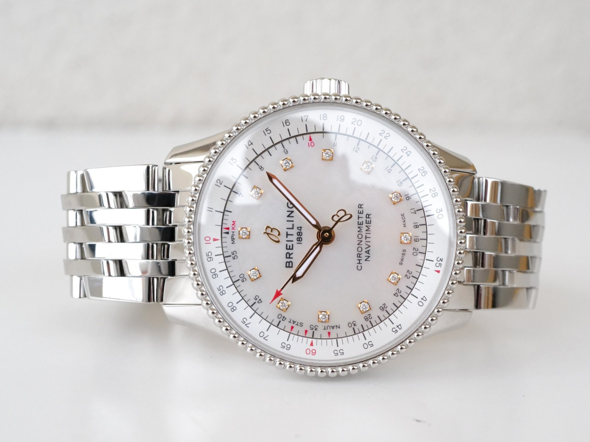 Швейцарские часы Breitling Navitimer Automatic 35