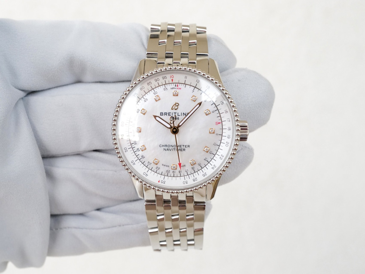 Швейцарские часы Breitling Navitimer Automatic 35