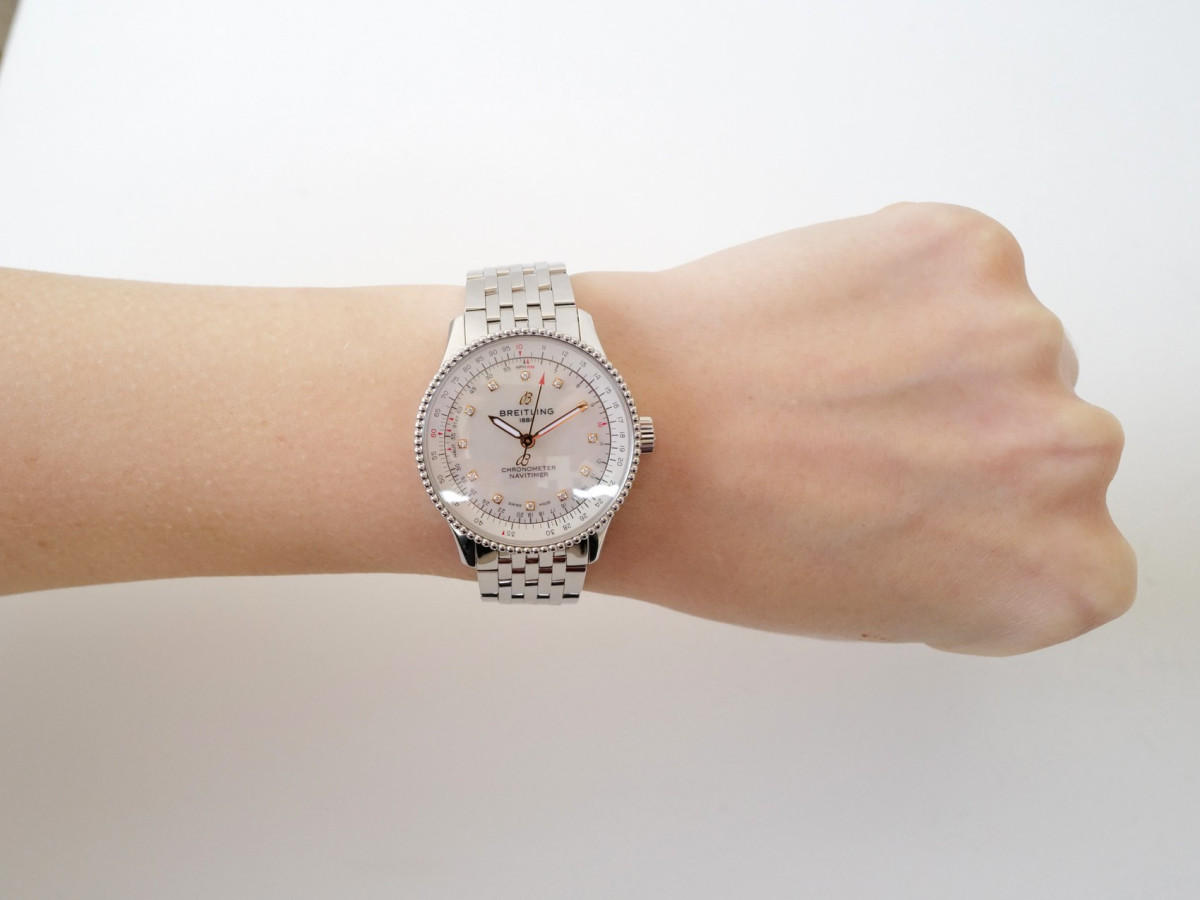 Швейцарские часы Breitling Navitimer Automatic 35