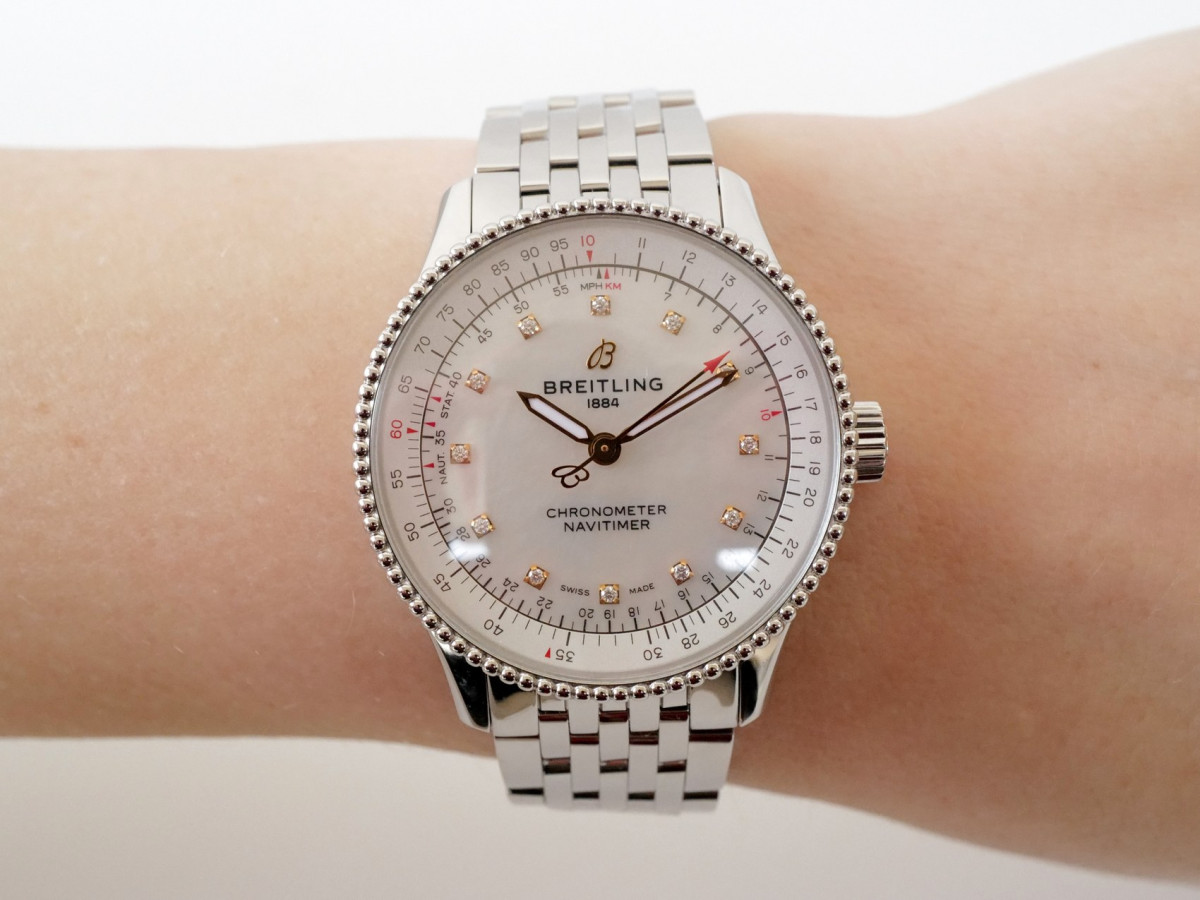 Швейцарские часы Breitling Navitimer Automatic 35