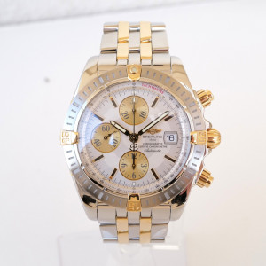 Швейцарський годинник Breitling Chronomat Evolution 44