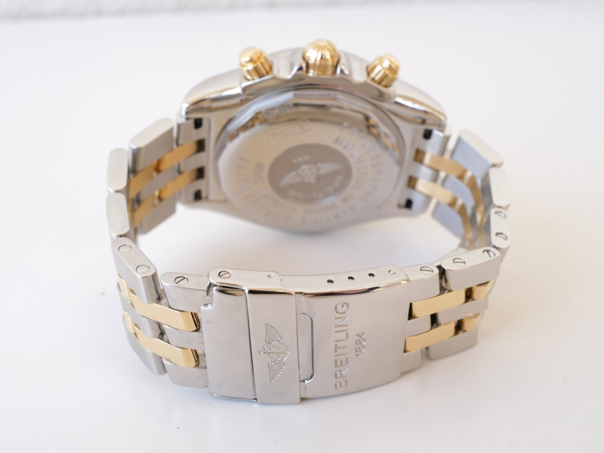 Швейцарський годинник Breitling Chronomat Evolution 44