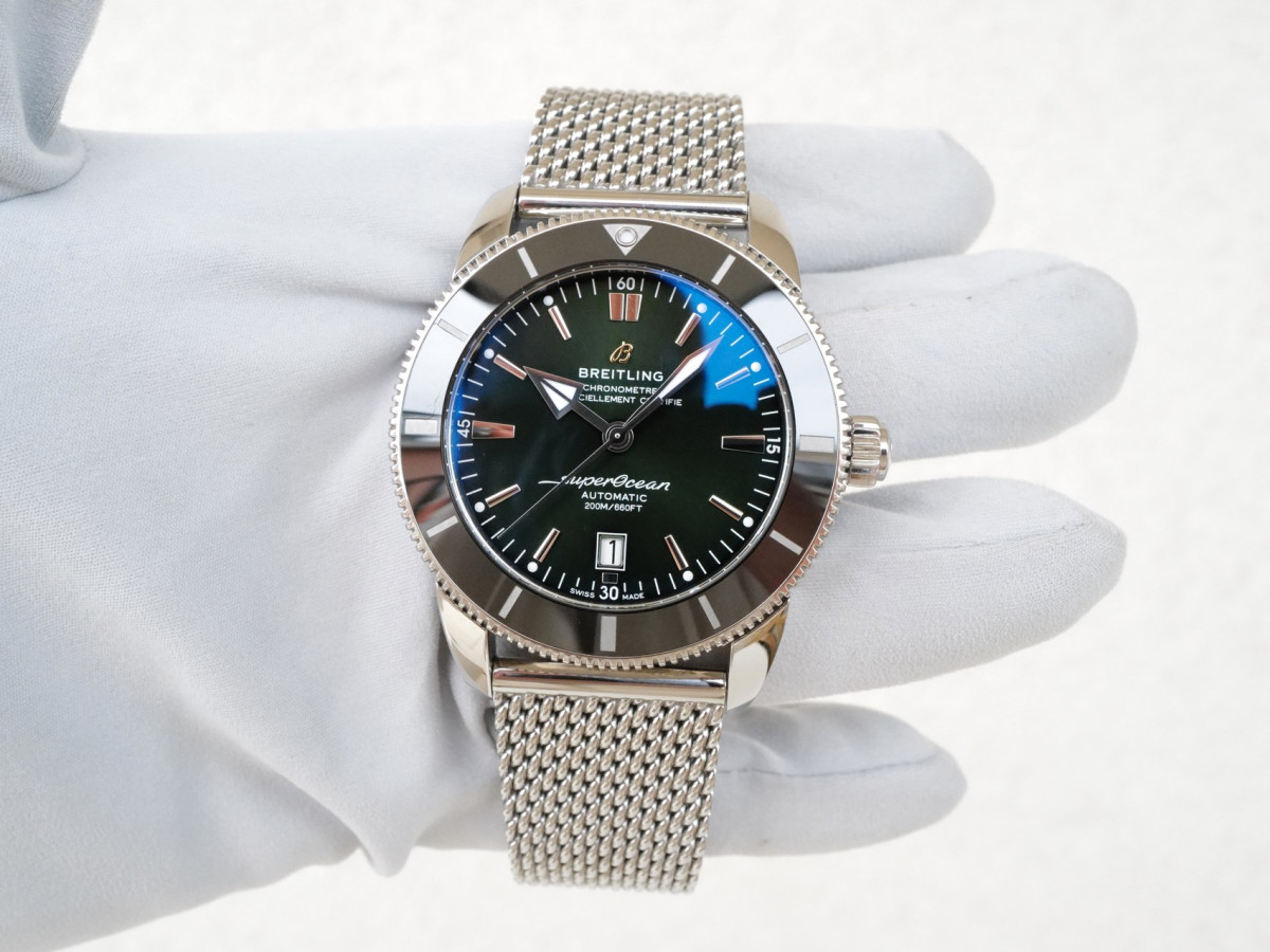 Швейцарський годинник Breitling Superocean Heritage B20 Green Dial 46