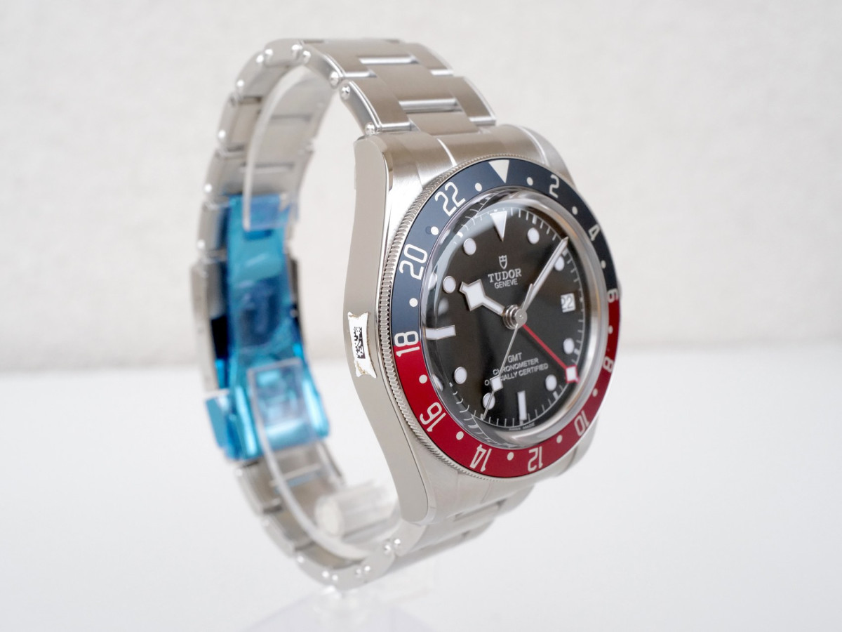 Швейцарський годинник Tudor Black Bay GMT